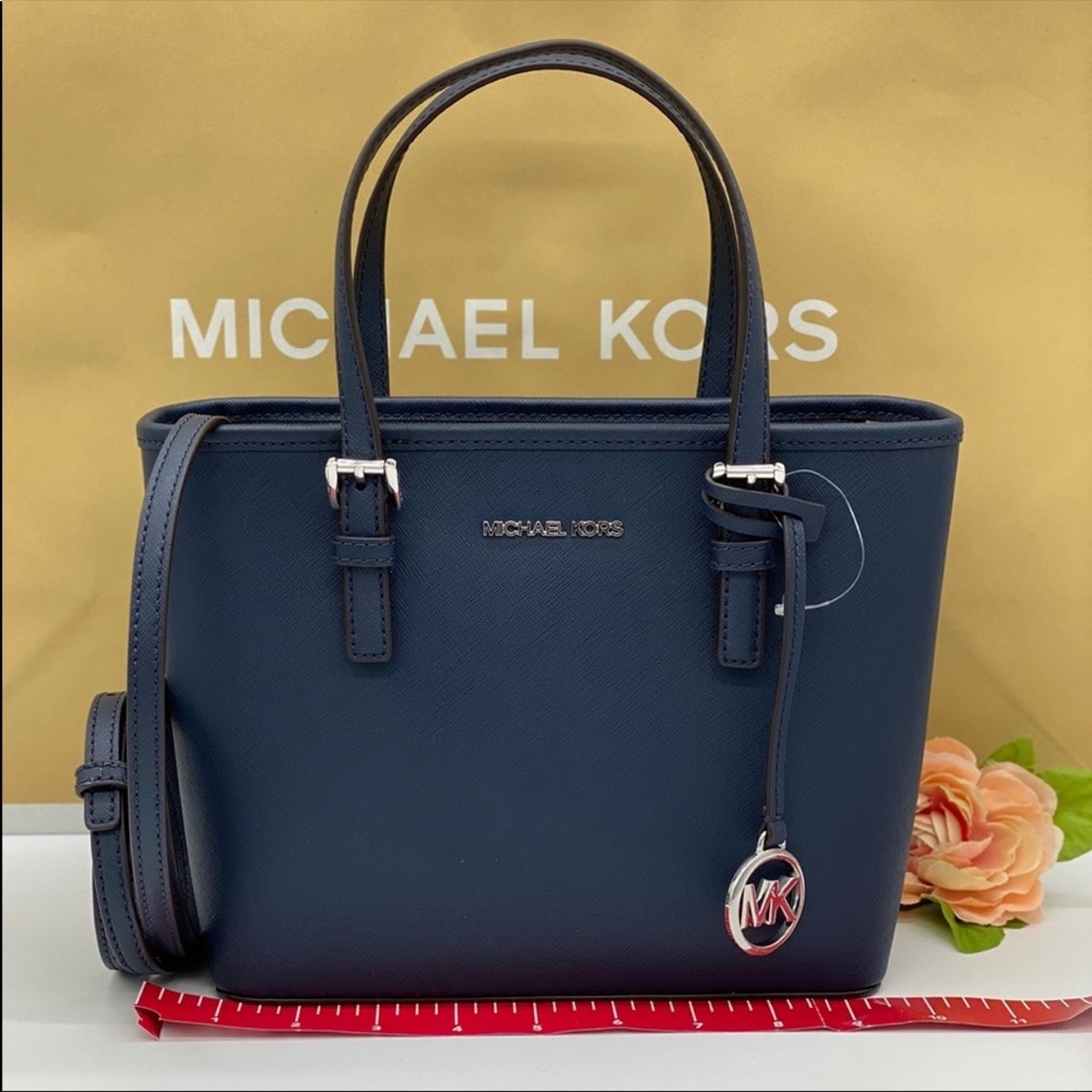MICHAEL KORS EXTRA-SMALL TOP-ZIP TOTE NAVY - Picture 13 of 16